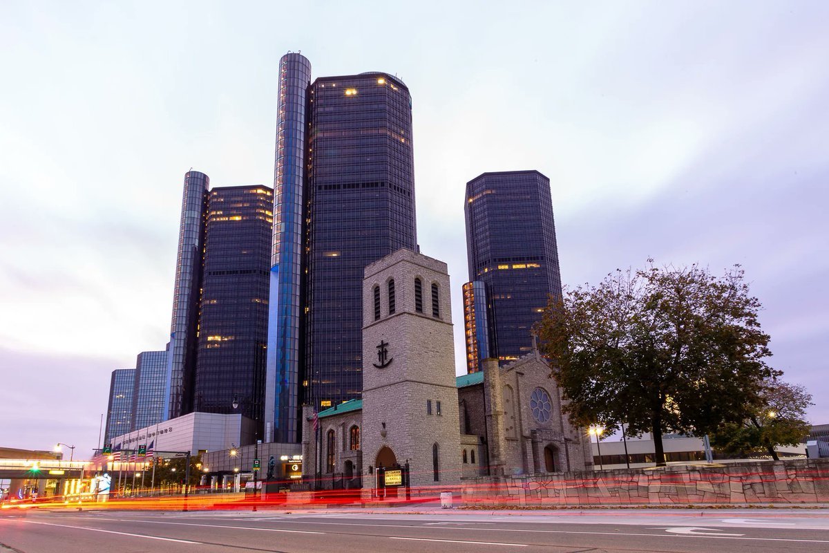 UPSupplyCo's tweet image. On this morning in 1975, Rev. Richard W. Ingalls Sr. first tolled the Mariner Church of Detroit’s bell 29 times, for each man lost on the freighter S.S. Edmund Fitzgerald.