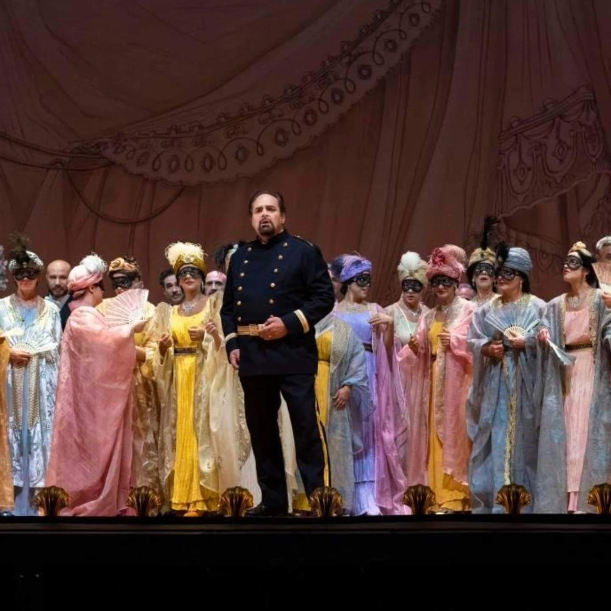 Ogni volta che interpreto l'affascinante conte #Maurizio di Sassonia scopro sfumature nuove... 🎶 L'arte è così: un'emozione sempre diversa.

In scena per 𝑨𝒅𝒓𝒊𝒂𝒏𝒂𝑳𝒆𝒄𝒐𝒖𝒗𝒓𝒆𝒖𝒓 al <a href="/teatro_lirico/">TeatroLiricoCagliari</a>! ❤️

📸 Arianna Giuntini