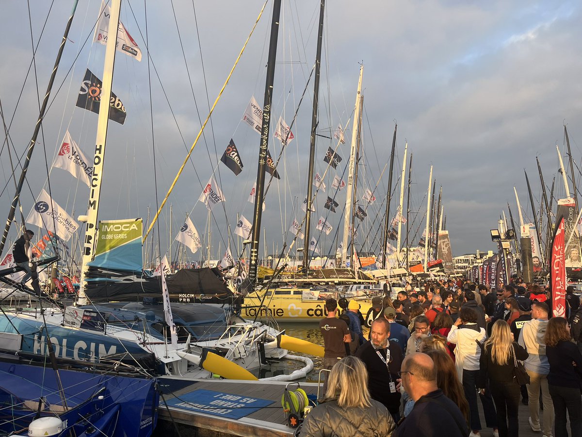 polarjournal.net (@polarjournal) on Twitter photo D-1 to the start of the race to the #Southern #Ocean. It's easy to imagine how excited the racers are. Rendez-vous tomorrow with @JournalPolar stand, if you're in Les Sables d'Olonne. If not, we'll be back with an update on the 🧵. #regatta <a href="/VendeeGlobeENG/">🇬🇧 Vendée Globe</a> <a href="/VendeeGlobe/">Vendée Globe</a> D-1 to the start of the race to the #Southern #Ocean. It's easy to imagine how excited the racers are. Rendez-vous tomorrow with @JournalPolar stand, if you're in Les Sables d'Olonne. If not, we'll be back with an update on the 🧵. #regatta <a href="/VendeeGlobeENG/">🇬🇧 Vendée Globe</a> <a href="/VendeeGlobe/">Vendée Globe</a>