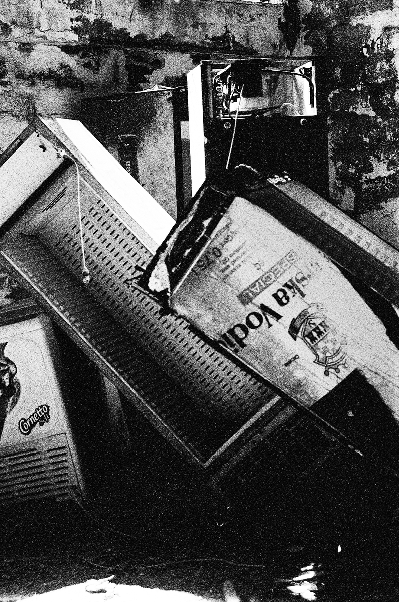 lvlabco's tweet image. Photos I took on the Prison Island of ex-Yugoslavia.

'Goli Otok'

objkt.com/collections/KT…
#blackandwhitephotography