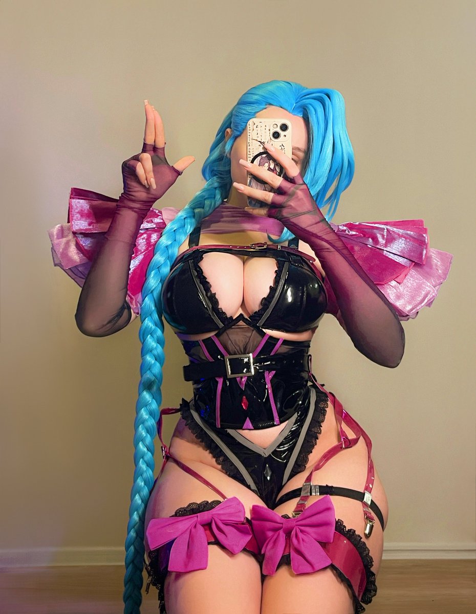 Are you watching Arcane 2? 

#LeagueOfLegends #Arcane https://t.co/TKEFkF3uLZ