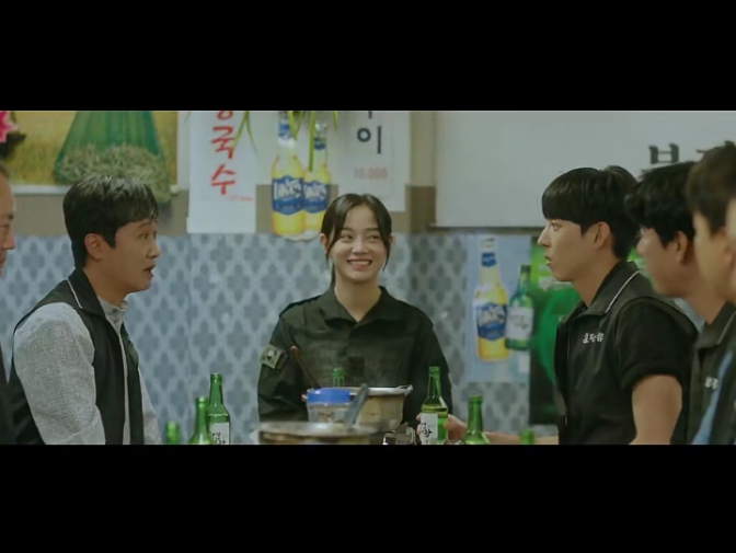 EllasRoom00's tweet photo. In the thrilling premiere of Brewing Love, Chae Yong-ju takes down a shady beer deal while tensions rise over a new beer acquisition. Unexpected connections brew as two strong-willed characters face off! 🍻🔥 #BrewingLove #KDrama
https://t.co/9Lv9BXqXqY https://t.co/OATiQWidp0