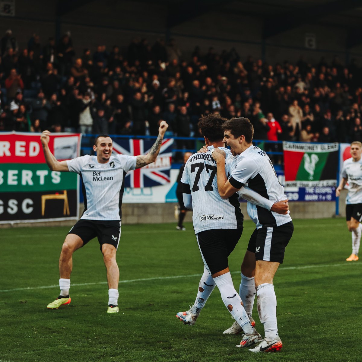 Glentoran FC tweet media