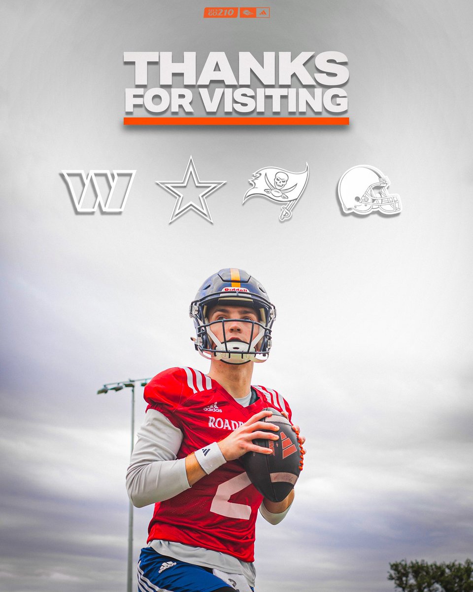 UTSAFTBL's tweet photo. Thanks to the @NFL teams that came out to practice this week to check out our future #ProRunners 

#210TraingleOfToughness https://t.co/yHSO221xIk