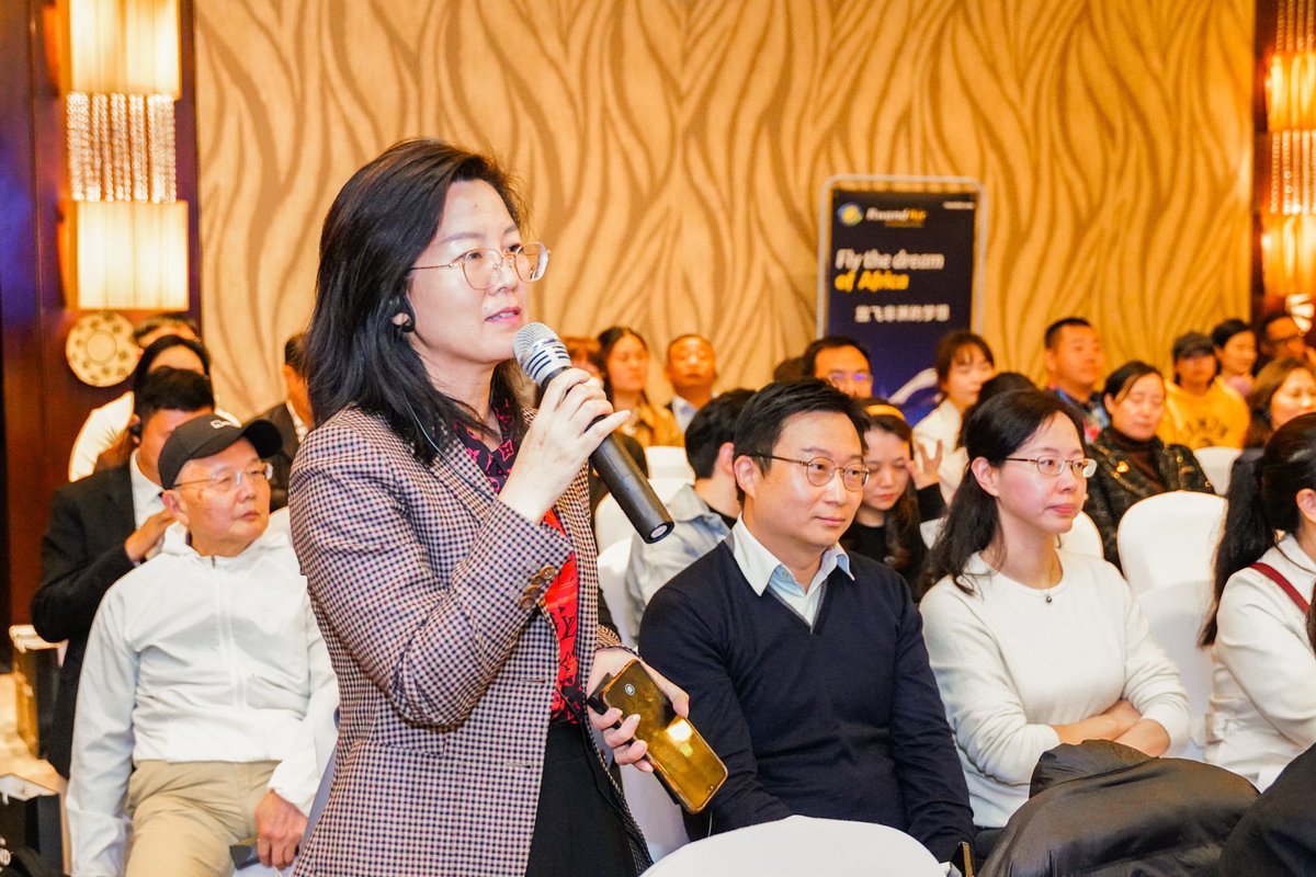 RDBrwanda's tweet image. RDB, in partnership with @RwandaInChina, is organizing investment and tourism promotion roadshows in the cities of Shanghai, Zhengzhou, and Guangzhou.

These roadshows aim to promote Rwanda’s trade and investment prospects, showcase #MadeInRwanda products, and highlight the