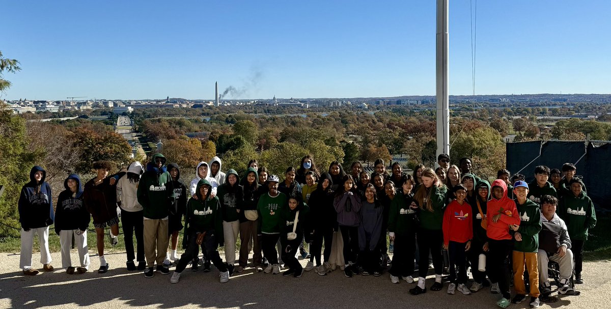 Mr_Beltran_NMS's tweet photo. Bus 6 at @ArlingtonNatl #NoviDC24 https://t.co/Iunxtkqmxt