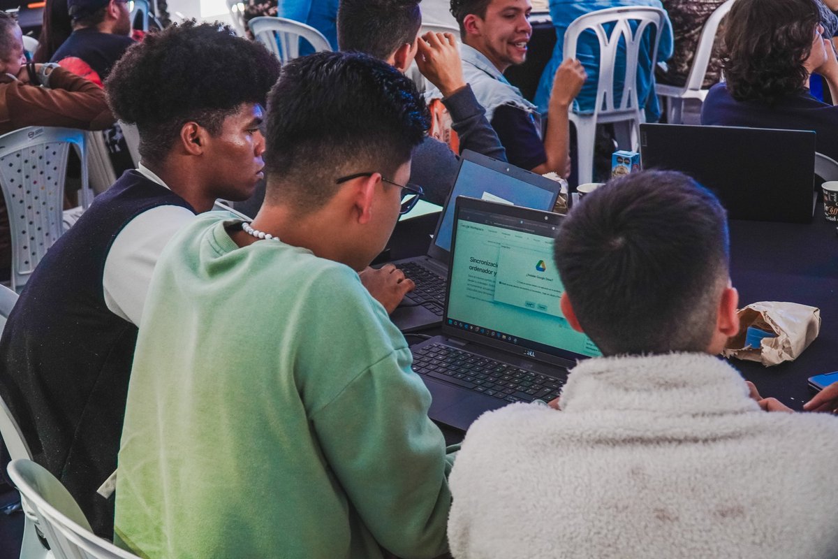 Ciberpazcolombi's tweet photo. @Ministerio_TIC @MauricioLizcano 6️⃣🧑⚖️🌐 Componente #HackathonCiberPaz: Derechos digitales y derechos de autor
Proponen mecanismos para proteger los derechos digitales de los usuarios y los derechos de autor en el entorno en línea, promoviendo un uso justo y ético del contenido digital.
https://t.co/tRpKl6x5sK https://t.co/rZi9p2qouJ