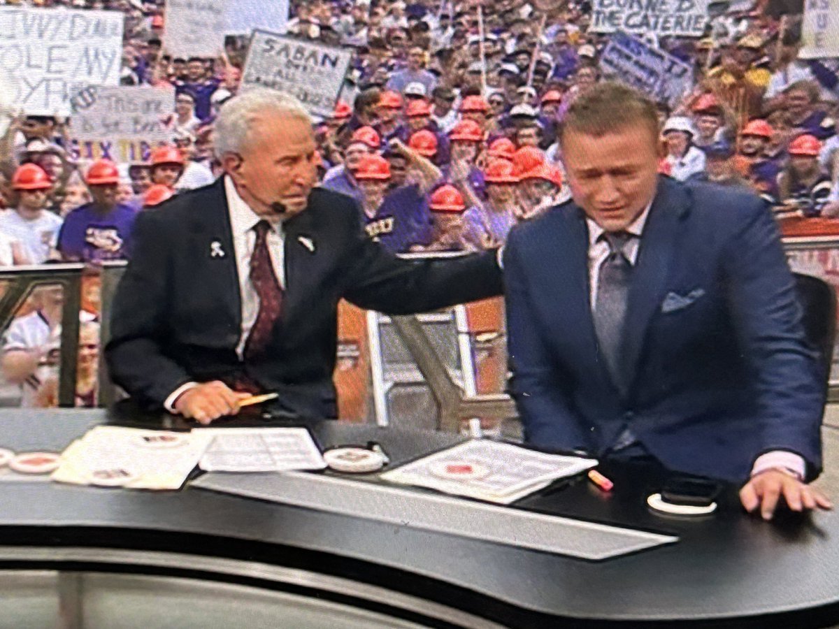 Seeing Corso comfort Herbstreit after how Kirk has taken care of him the last few years 🥹