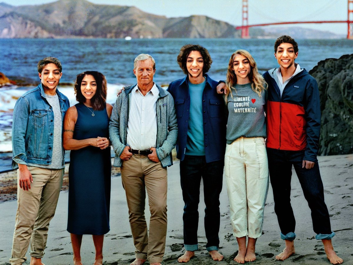 fOrGiVeNcHy's tweet image. Should I change my name back to &quot;Tom Steyer&apos;s PR Manager&quot; in hopes that someone from #CATDADDY&apos;s team informs him again, &amp;amp; then I&apos;ll ask Tommy for $1,000 to change my name back⁉️🤔💭 #foolproof #dreamBIG 👔