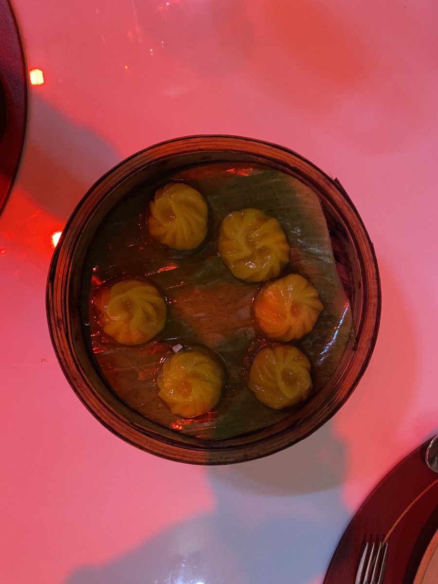 ladsmit17's tweet photo. Tried out some fancy pan-asian stuff in Ahmedabad 

10/10 Vibe
8/10 Food 

📍Sizzling Shihai https://t.co/0FBEL6HJt3