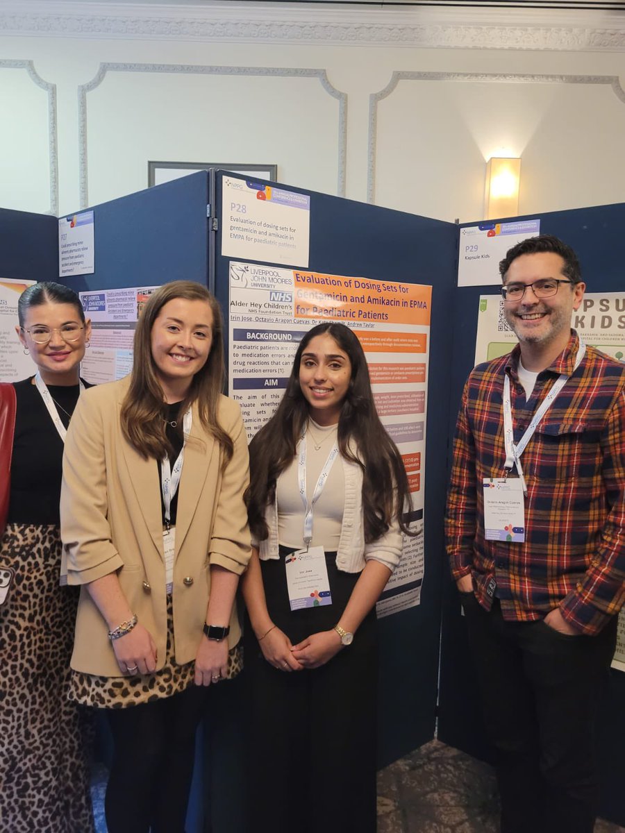 Teacher practitioner Tavi Aragon Cuevas from <a href="/AlderHey/">🏥 Alder Hey 💙</a> is <a href="/EditorNPPG/">NPPG</a> 2024 with 3 of our recent graduates who are all presenting work from their undergrad research projects! #paediatricpharmacy