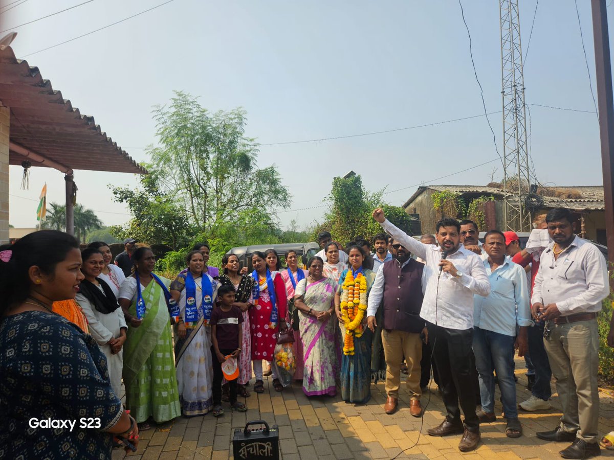 85_mulnivasi's tweet photo. कारवां क्रांति का आगे ही बढ़ रहा है।
#बहुजनों_शासक_बनो
#VoteForBMP
#VoteForCot
#बहुजन_मुक्त_पार्टी https://t.co/QDXrJ4R2CE