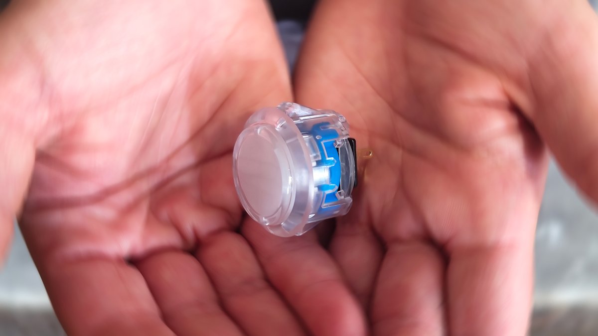 XBattleMonkeyX's tweet photo. Here comes the #Qanba kt review, a very great button.
#arcadebutton #arcadestick #fightstick #leverless #custombuild
https://t.co/0p15dsvPxJ https://t.co/JEDgPYr5gt