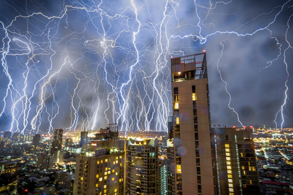 Adryel Talamantes (@adryel_t) on Twitter photo How does everyone like this? 66 image composite taken over the night of Oct 29-30 in Bangkok, Thailand.
published in <a href="/thetimes/">The Times and The Sunday Times</a> and <a href="/DailyMailUK/">Mail+</a> #photography #nature #environment #photojournalism
#asia #Thailand #bangkoknights #Bangkok #กรุงเทพมหานคร #travel #lightning #travel How does everyone like this? 66 image composite taken over the night of Oct 29-30 in Bangkok, Thailand.
published in <a href="/thetimes/">The Times and The Sunday Times</a> and <a href="/DailyMailUK/">Mail+</a> #photography #nature #environment #photojournalism
#asia #Thailand #bangkoknights #Bangkok #กรุงเทพมหานคร #travel #lightning #travel