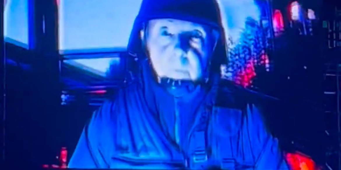 Seen this iconic face before ❤️ amazing fireworks extravaganza <a href="/altontowers/">Alton Towers Resort</a>