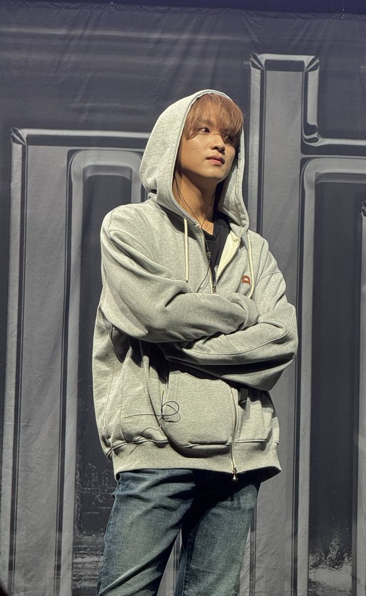 lee haechan! 🖤🤍