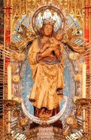 NebraskaTP1955's tweet photo. !Feliz "Día de la Almudena"!,a tod@s.
Celébralo viniendo a comer nuestros perritos calientes. https://t.co/2N9qZiJXwf