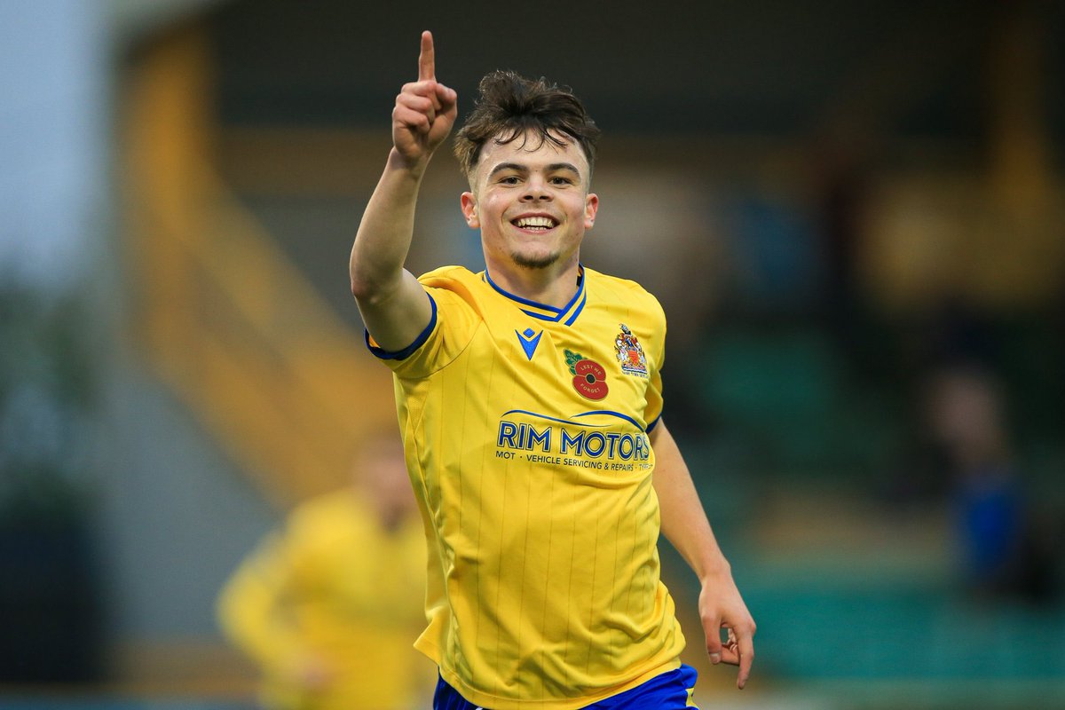 It’s Ieuan Owen’s world and we’re just living in it⚡️💛💙

<a href="/PerryDobbins1/">Perry Dobbins Photography</a> | <a href="/IeuanOwen/">Ieuan Owen</a>