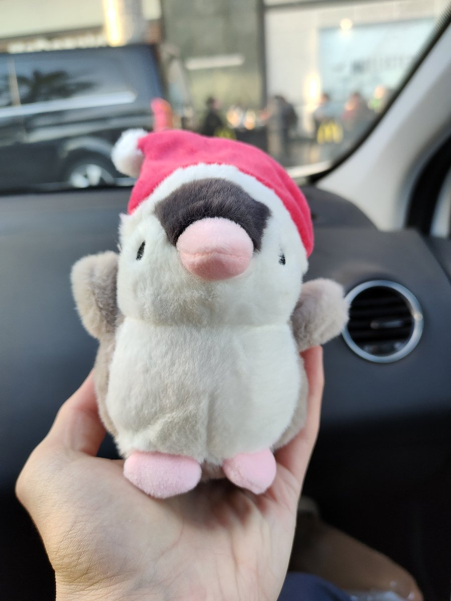 xRioru__'s tweet photo. Hemos encontrado a Patricio. Ya no lo volverán a empeñar. https://t.co/NFWCwINv5Q