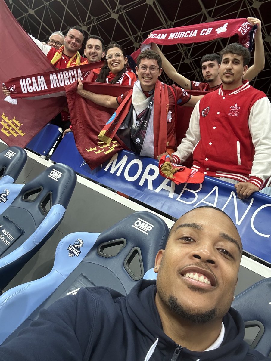 Murcianos en Andorra 💜🤟🏾