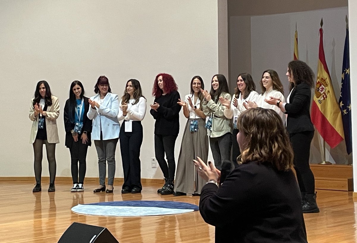 María Berenguer (@merybere) on Twitter photo Recordad la imagen en el próximo sarao que digan: no hay mujeres ponentes” <a href="/cristinapg/">Cristinapg</a> en #wtmz24
<a href="/rita_codes/">Rita Iglesias</a> <a href="/carmenansio/">Cosmic Red</a> <a href="/raquel_villacam/">Raquel Villacampa</a> Belén Vega <a href="/alisanji/">Alicia Sanjuán</a> <a href="/suromig/">Susana Romero</a> Ruth Navarro Rosa Mozota Laura Miralles Judith López <a href="/CiberEleganzaIT/">Paula Gracia Andrés</a> <a href="/vanesprau/">Vanessa Bueno</a> <a href="/paula_gimeno30/">Paula</a> Alba Almazan Recordad la imagen en el próximo sarao que digan: no hay mujeres ponentes” <a href="/cristinapg/">Cristinapg</a> en #wtmz24
<a href="/rita_codes/">Rita Iglesias</a> <a href="/carmenansio/">Cosmic Red</a> <a href="/raquel_villacam/">Raquel Villacampa</a> Belén Vega <a href="/alisanji/">Alicia Sanjuán</a> <a href="/suromig/">Susana Romero</a> Ruth Navarro Rosa Mozota Laura Miralles Judith López <a href="/CiberEleganzaIT/">Paula Gracia Andrés</a> <a href="/vanesprau/">Vanessa Bueno</a> <a href="/paula_gimeno30/">Paula</a> Alba Almazan