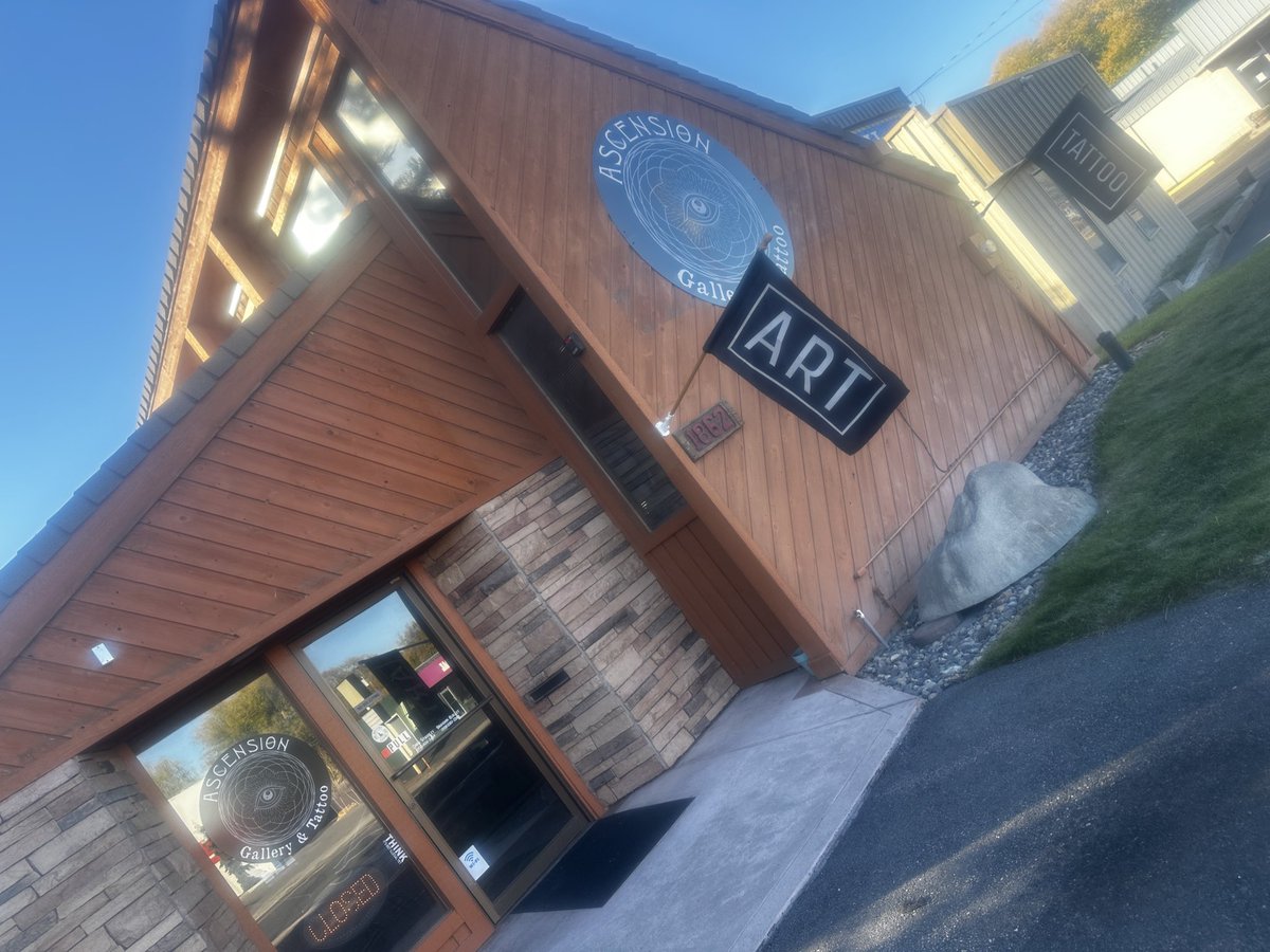 GM from a brisk Idaho art gallery/ tattoo studio

Happy Saturday you greats!!