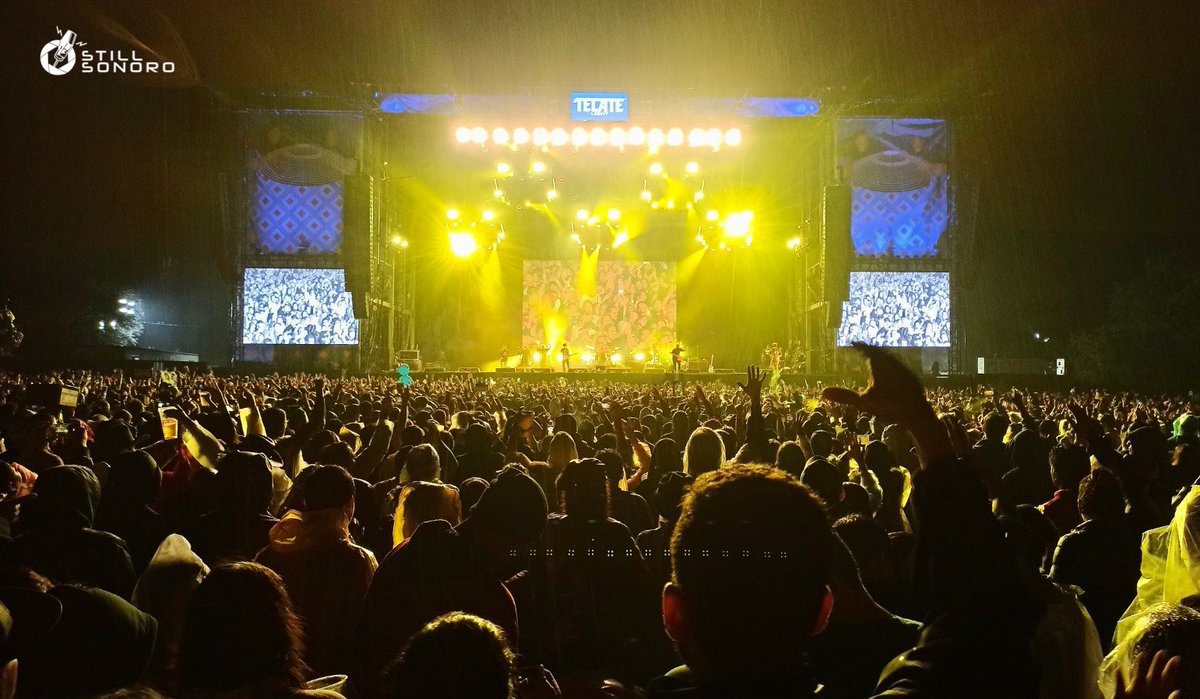stillsonoro's tweet photo. Título: Perspectiva fanática
Artista: @lfcoficial 
Autor: Miguel Matos
Foro: Festival @TecateCRDNDA 
Ciudad: Guadalajara
Año: 2022
RRSS: @m.matos.mx 

#SonografiasV 📷 #fotografia https://t.co/dHTMPNb4AF