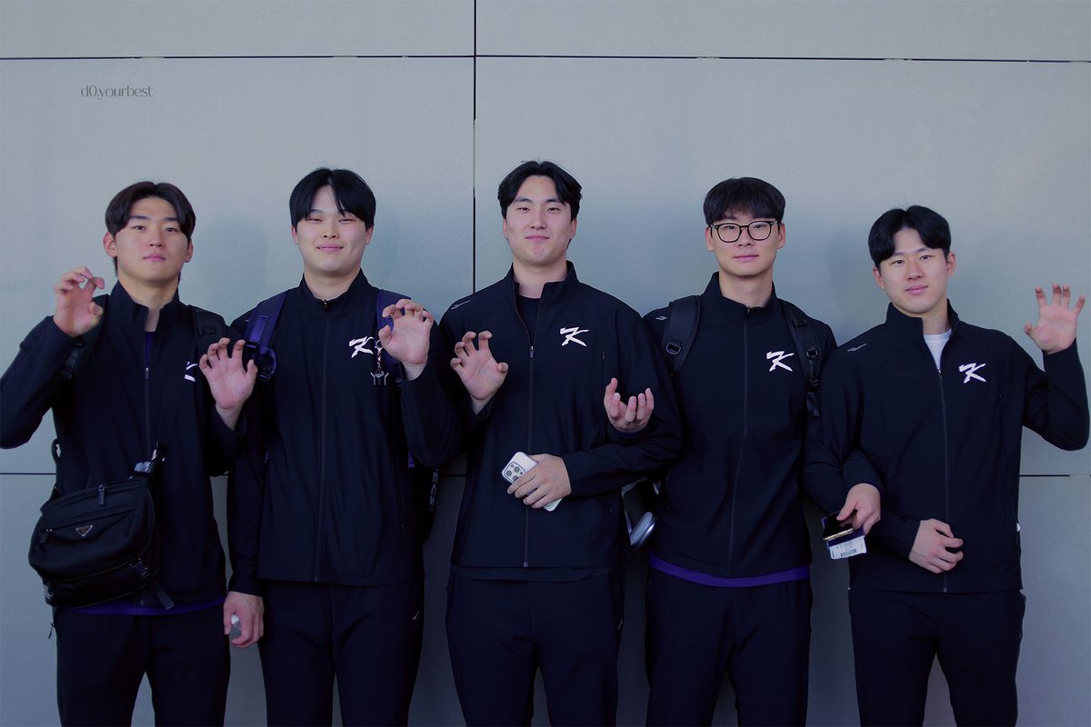 d0taku_'s tweet photo. 241108 ICN 

기아타이거즈 짱
기아타이거즈 최고 https://t.co/UJkxvWguw3