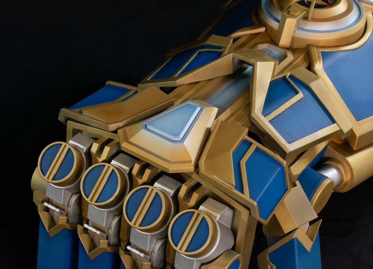 TDimensiones's tweet photo. Hoy es el día 🥹 Por fin se estrena Arcane!!

Y para celebrar esta nueva temporada, hicimos los Guantes de VI (que aún nos faltaban!!)

Esperamos que os guste el resultado 🥰💙

#Arcane  #arcanesseason2 #Netflix #Lol https://t.co/OAFVmJxAZ1