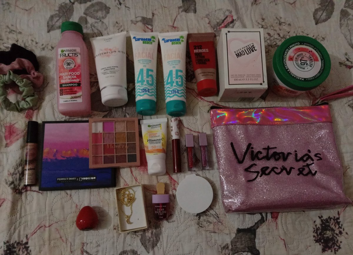 Slyne_elddiR's tweet photo. Es la primera vez que subo algo de mis "compras" #cleptotwt #clepto https://t.co/BXnZO02lMm