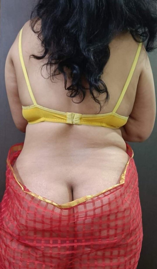 Sasikalas001's tweet photo. Saree idhuppula nikka mattinguthu........ https://t.co/tCM8CbY7U2
