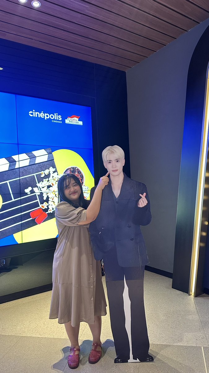 peachpinksjh's tweet image. Thanks u so much @14projects udah bikin event nonton bareng film Jaehyun se keren ini 🩷🥰🥳 keren banget cewe cewe nya Jaehyun ini 😍🩶