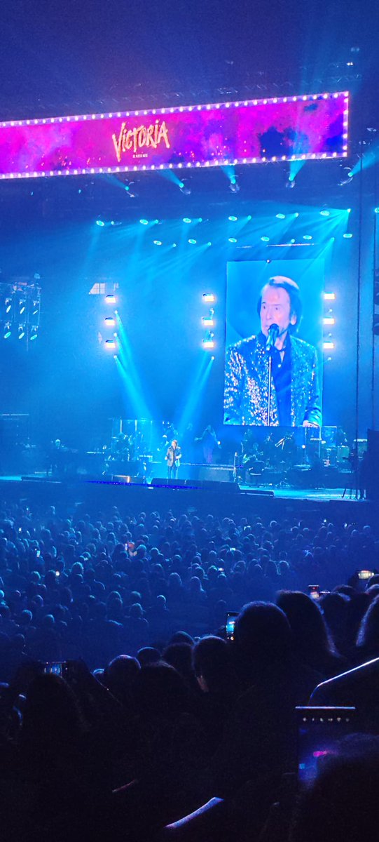pepelluyot's tweet photo. Se puede tener un gusto musical tan dispar... Algunos de mis últimos conciertos https://t.co/qXvolW79R4