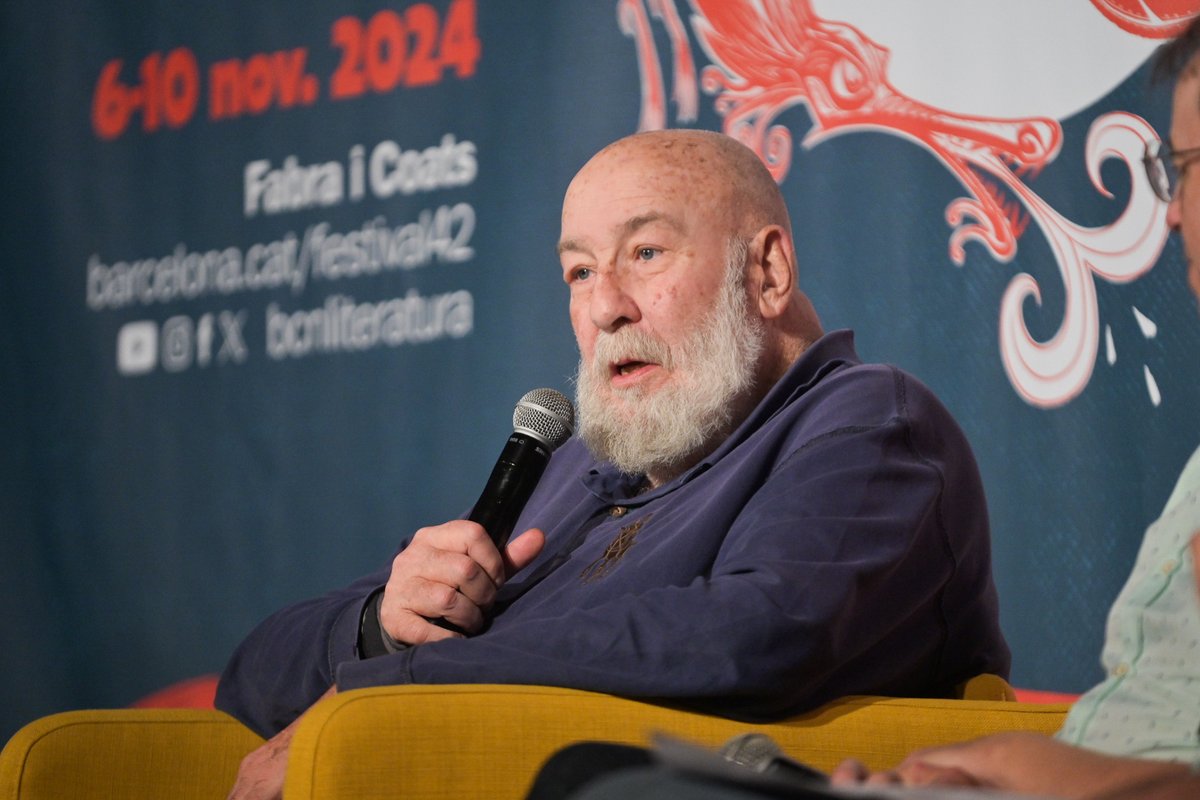 🏆Ahir vam saber que havien guanyat els Premis 42 d'enguany i avui els hem pogut escoltar parlant de les seves novel·les. 

Enhorabona! 👏👏👏