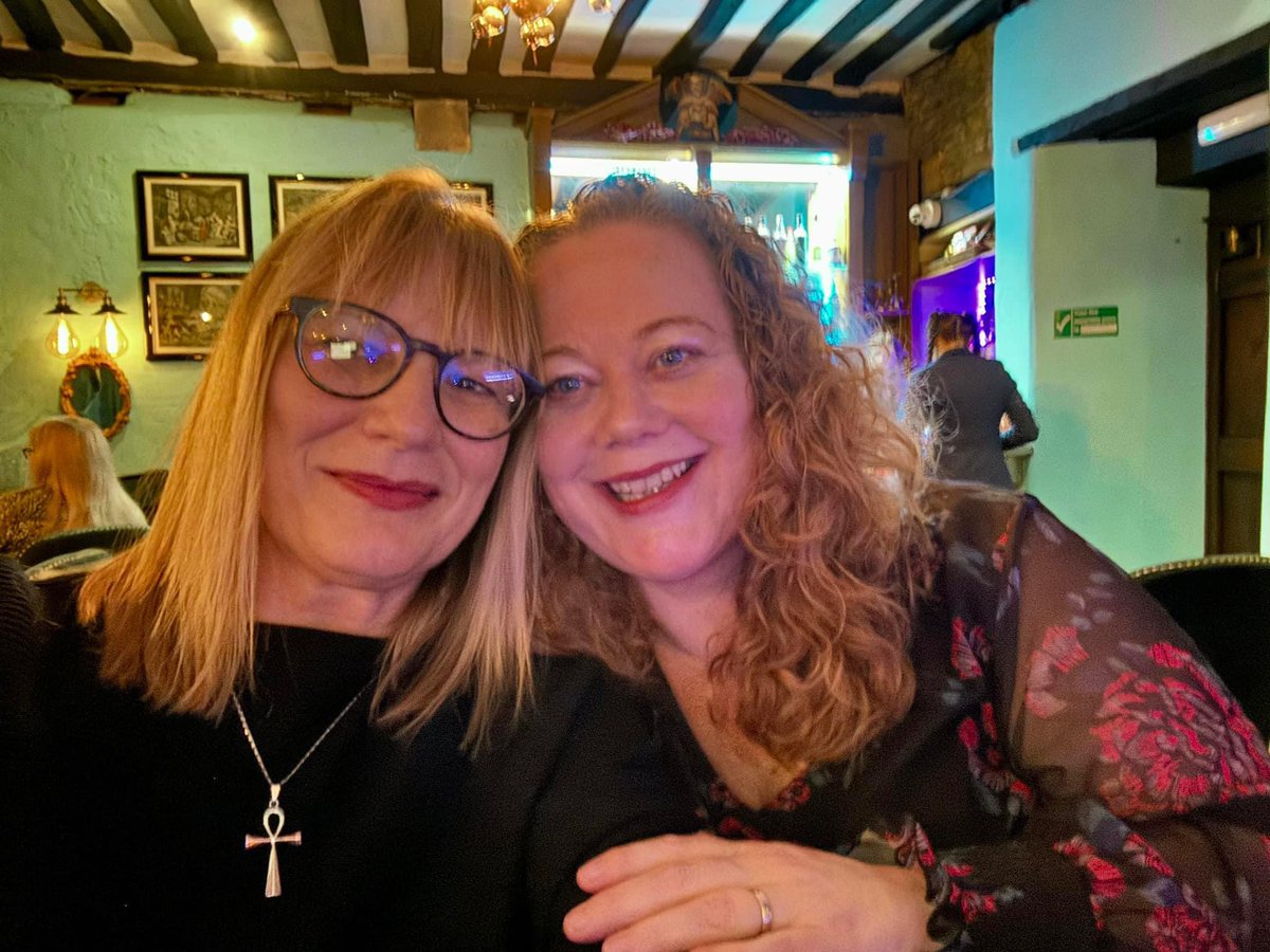 strawbs69's tweet photo. Saturday Cocktails #friends #goodtimes https://t.co/mySjZY0yPA