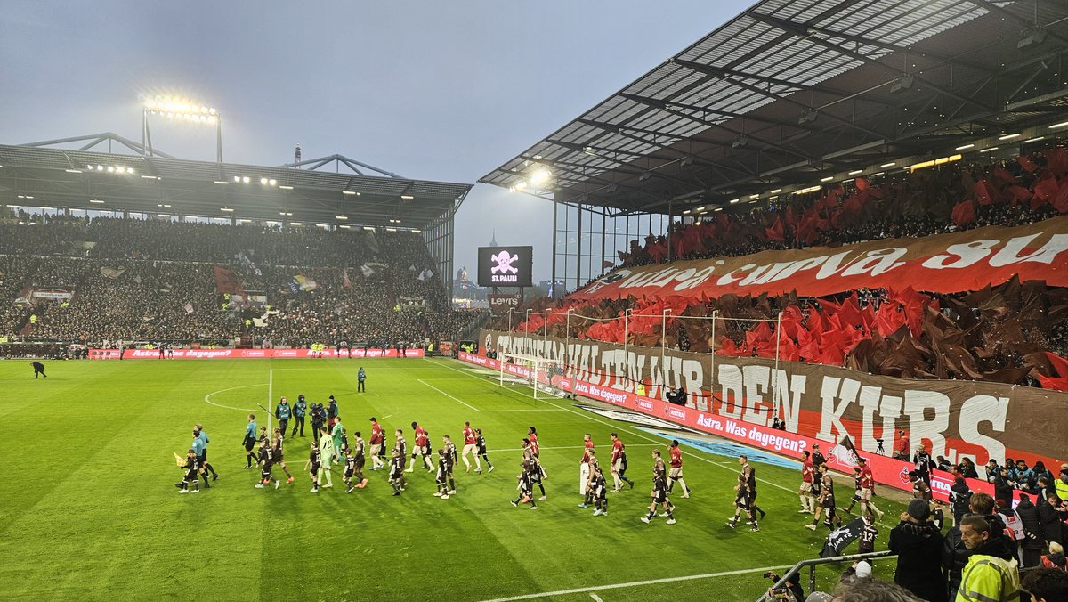 sua62's tweet photo. #fcsp #fcspfcb ....fehlte nicht so viel! https://t.co/8CIoO2co60