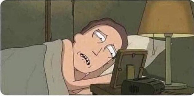 iamrainey01's tweet image. Quand tu te réveilles pour vérifier combien d&apos;heures il te reste à dormir et c&apos;est pile en ce moment que ton alarme se met à sonner.
