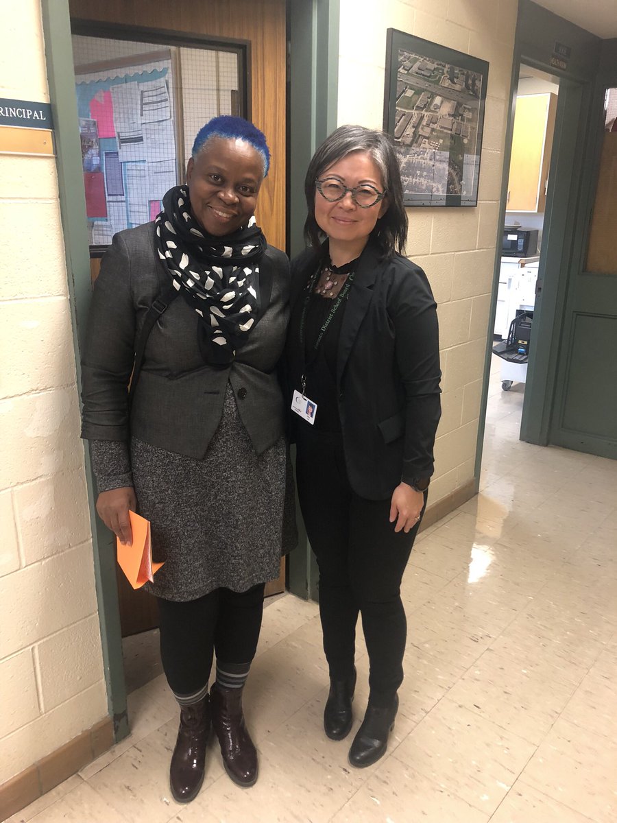 AllinaLeeDavis's tweet image. Appreciation for partnership with three Vice Principals in leading Teaching and Learning this year👍 Many thanks for a thoughtful work surprise from teaching colleagues after a busy start-up🥹#Gratitude #ItTakesAVillage #TeamworkMakesDreamwork @SChinniah_  @marshalinp1