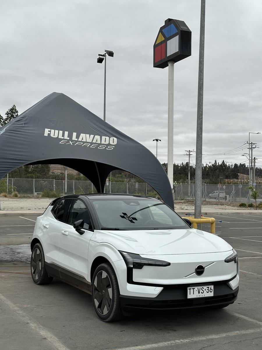 Prueba de #electromovilidad en en norte chico de Chile. En Vallenar, ni <a href="/copec_cl/">COPEC</a>  ni <a href="/PetrobrasChile_/">Petrobras Chile</a> tienen operativas sus puntos de carga. Gracias <a href="/homecenter_cl/">Sodimac Homecenter</a> por proveer la energía para llegar a destino.