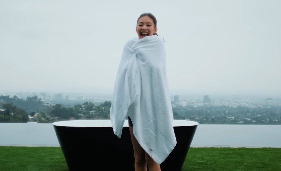 jenlooks's tweet image. 