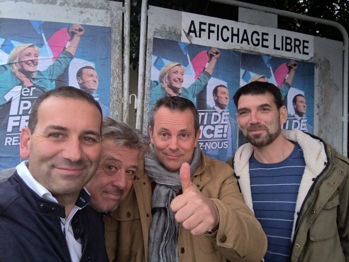 TouletJrme1's tweet photo. 🪣🇨🇵 Collage cet après-midi sur le secteur de Sainte-Livrade-Sur-Lot.
#RN47
#RN1erPartiDeFrance https://t.co/WJrB9pFs7C