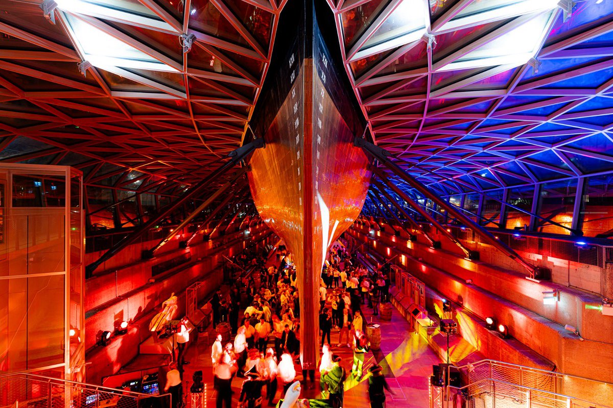 foulqui's tweet photo. All hands on deck !
An exciting production with @wearetheoracle x @voyageprive at the @CuttySark London !
Aye aye captain 
#eventdesign #party #drunkensailors https://t.co/6XvXKbZHt9