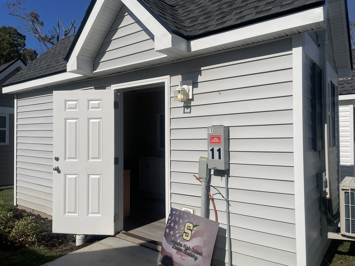 Roni Shoemaker tweet media