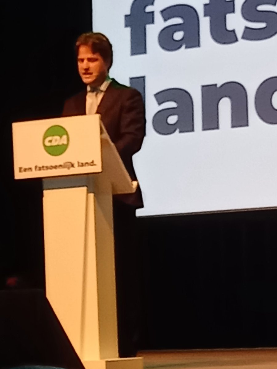 Onze fractievoorzitter Henri Bontebal aan het woord met een inspirerende toespraak tijdens het CDA congres in Zwolle.