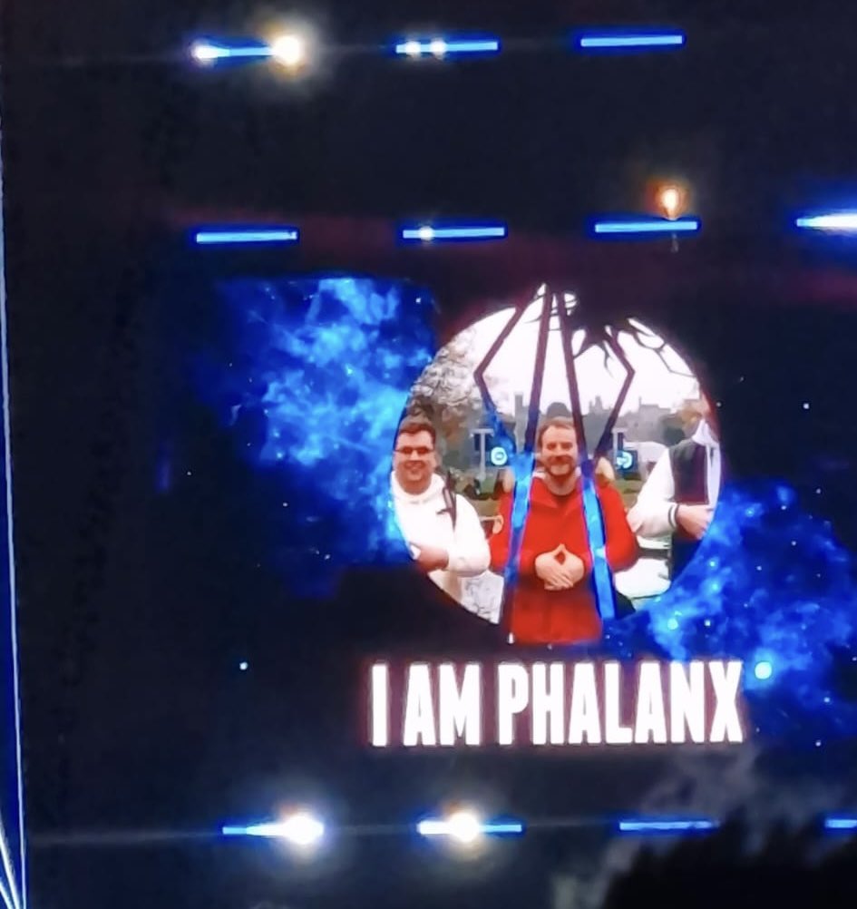 yorks_coasters's tweet image. Very cool to see myself on a screen at towers during the fireworks