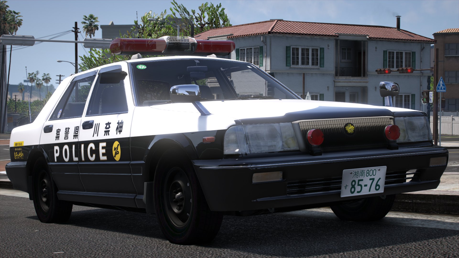 kaokana | スゴッ！ マツダが「高級パトカー」公開！ ”白黒