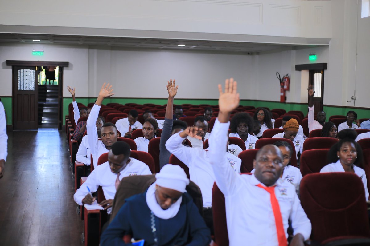 kayondo_mawanda's tweet photo. It should be every youth's responsibility to get involved in very candid and intellectual conversations.
Yesterday during the 5th 90th GRC session I gave recommendations regarding tuition imbalances  in the school of Biomedical sciences https://t.co/OfD01Jgp62
