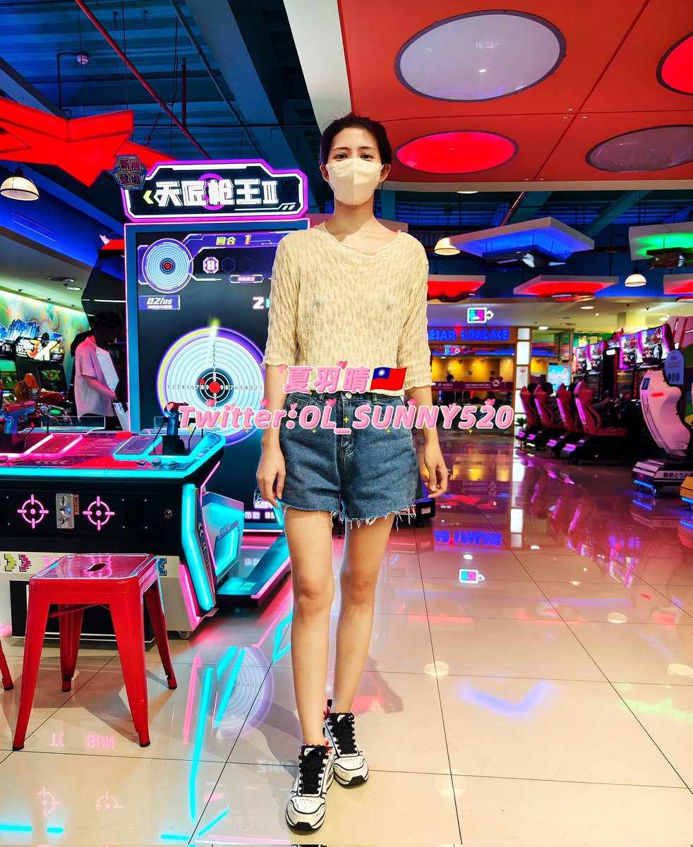 今天的互動穿著
不知道這樣看不看得到什麼囉😘
#微露出
#喜歡請記得點愛心_追蹤_轉推

@luchu888 https://t.co/4Ecsr1u2zD