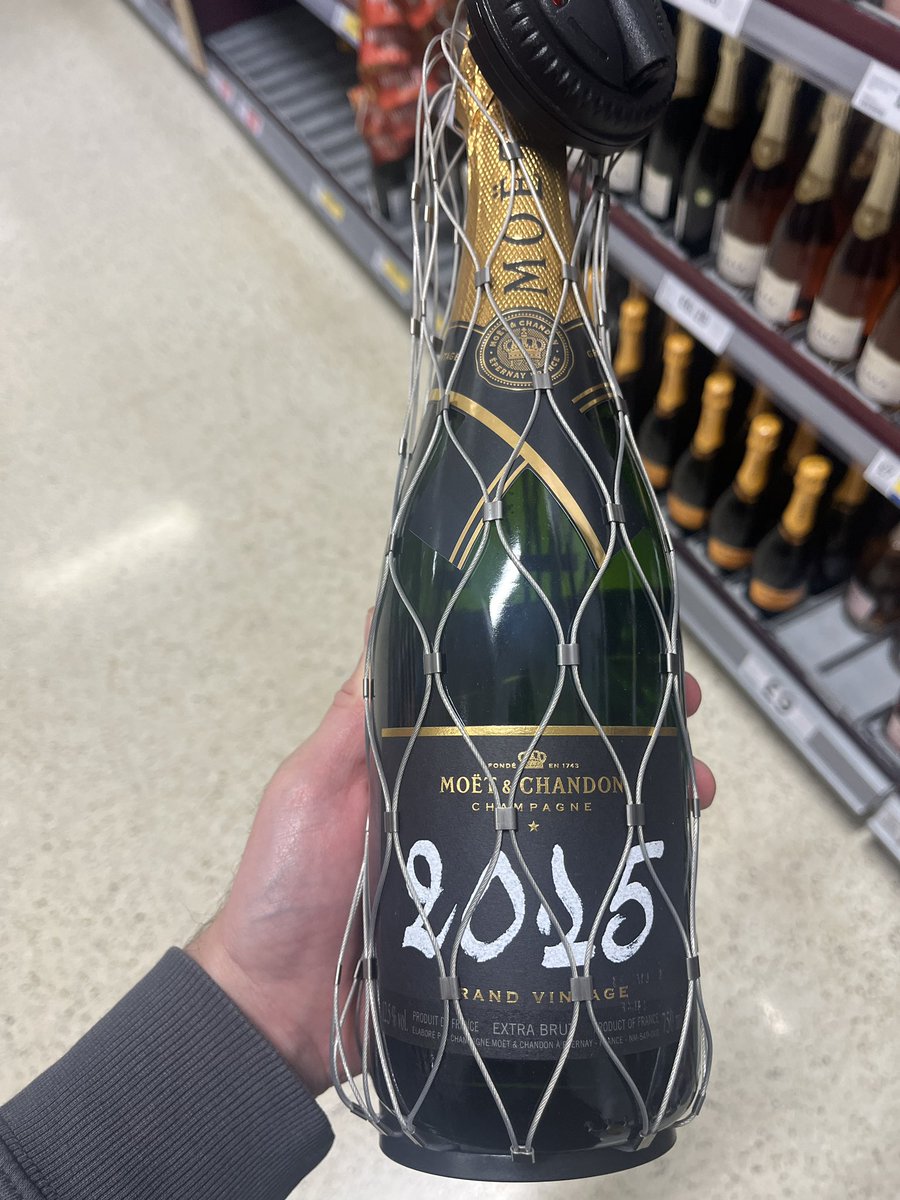 _liamwatson23's tweet photo. @yandereserves Walk into my local @Tesco. Karen my friendly shop assistant says “the usual (@Cruzcampo ) Mr Watson?” 

“No Karen I’m afraid not, tonight it’s @moetchandon cause the boys have booked themselves into the next round of the cup… AND Karen they’ve knocked the F****** holders out” https://t.co/I5ogPO3Gy9