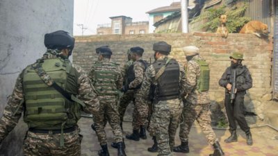 Ramesh285773's tweet photo. A terrorist has been neutralized in an ongoing encounter in Sopore, J&amp;K, following a joint operation by security forces and police based on intelligence inputs. Brave efforts by our forces working tirelessly to maintain peace and security. #Kashmir #JammuAndKashmir #IndianArmy https://t.co/GdTuSGMGCz